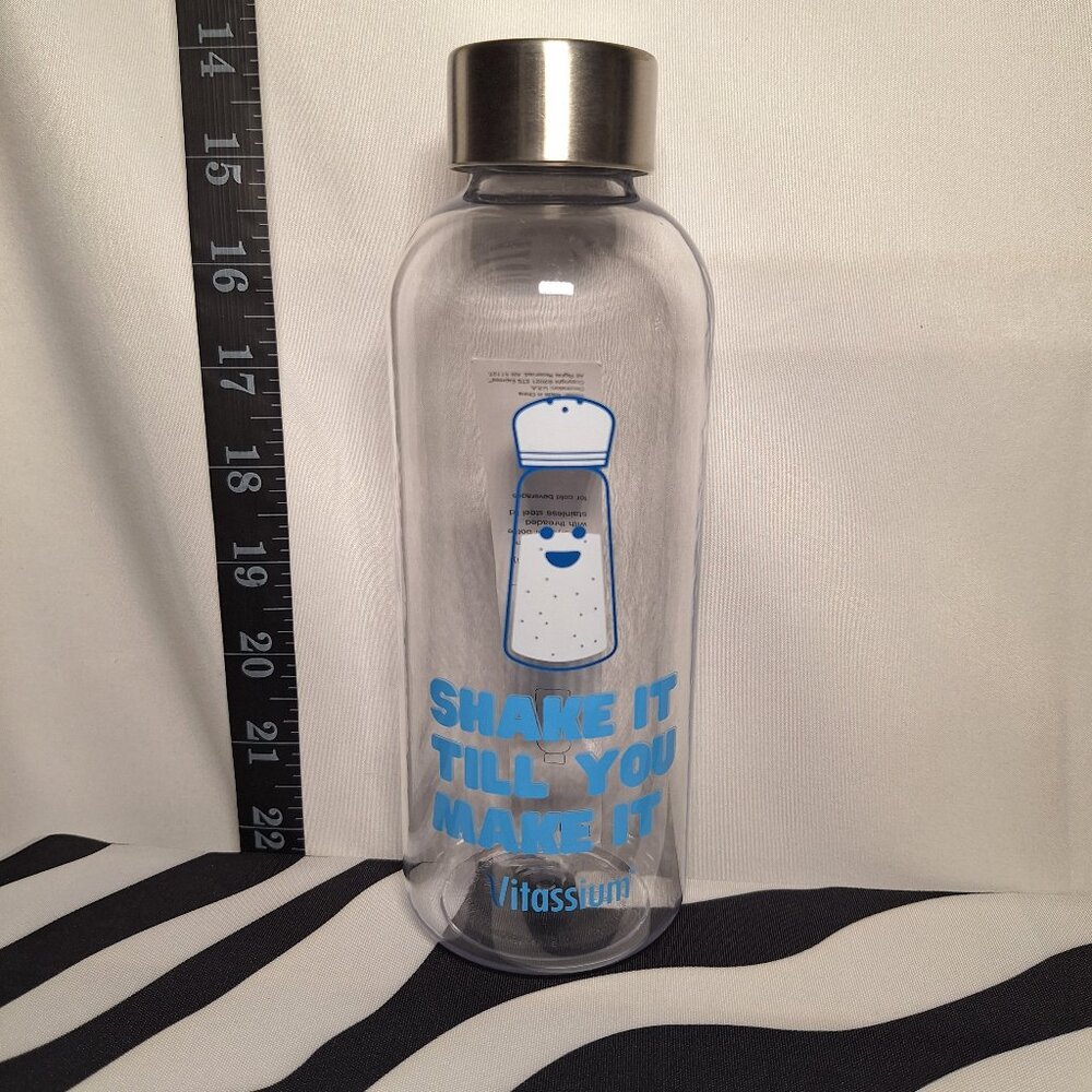 NWT h2go Vitassium Bottle